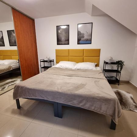Turecka 49 Apt 2 Nové Zámky Екстериор снимка