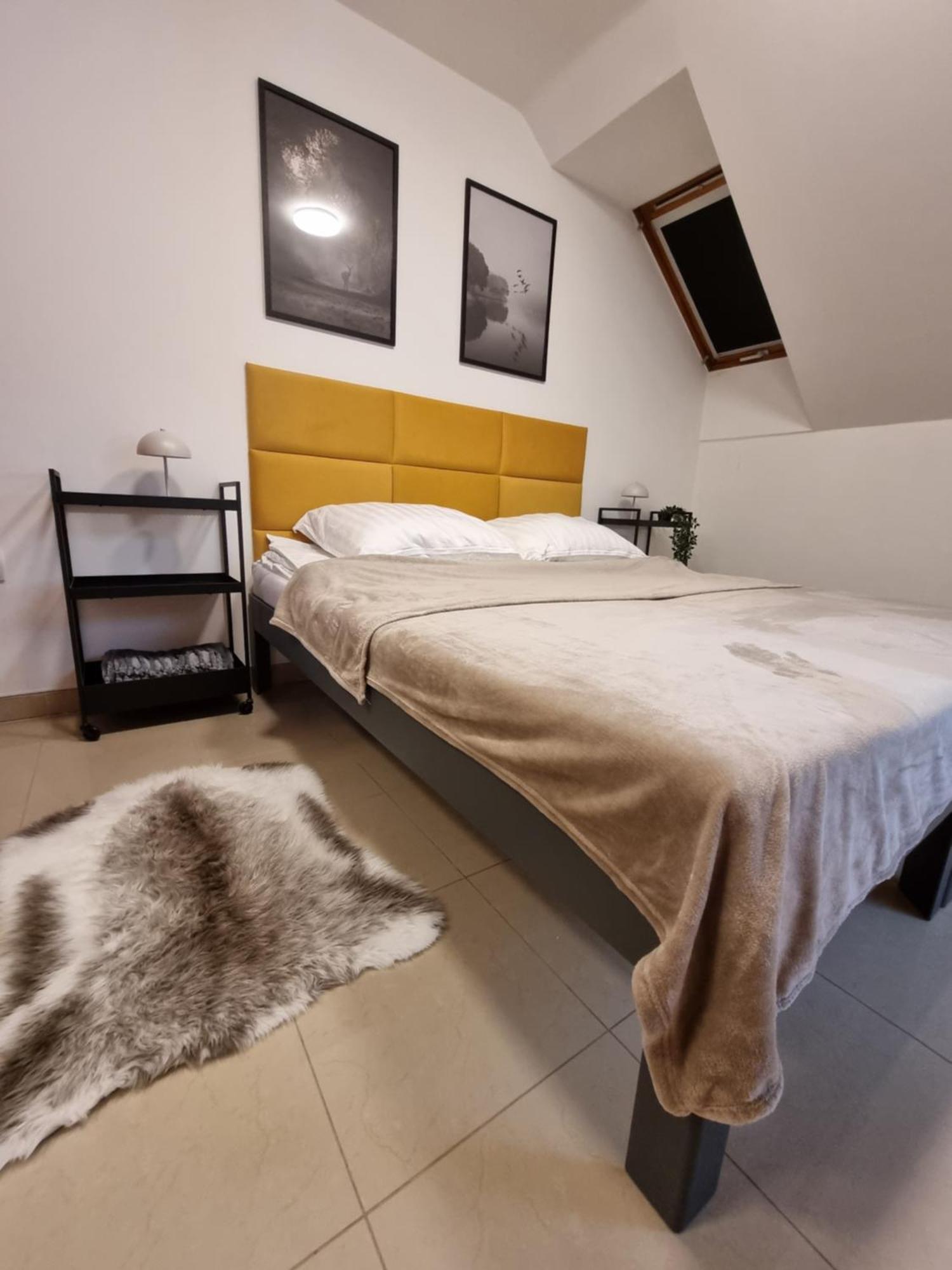 Turecka 49 Apt 2 Nové Zámky Екстериор снимка
